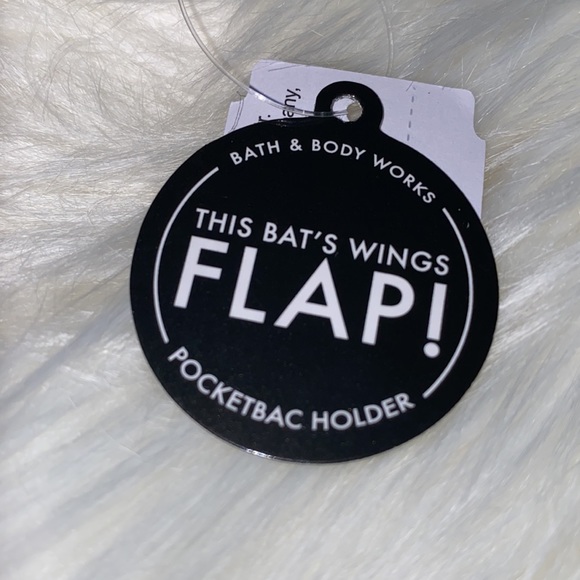 Bats 🦇 Flapping Wings Pocket Bac Holder & Encanted Candy Potion Sanitizer - Picture 6 of 8
